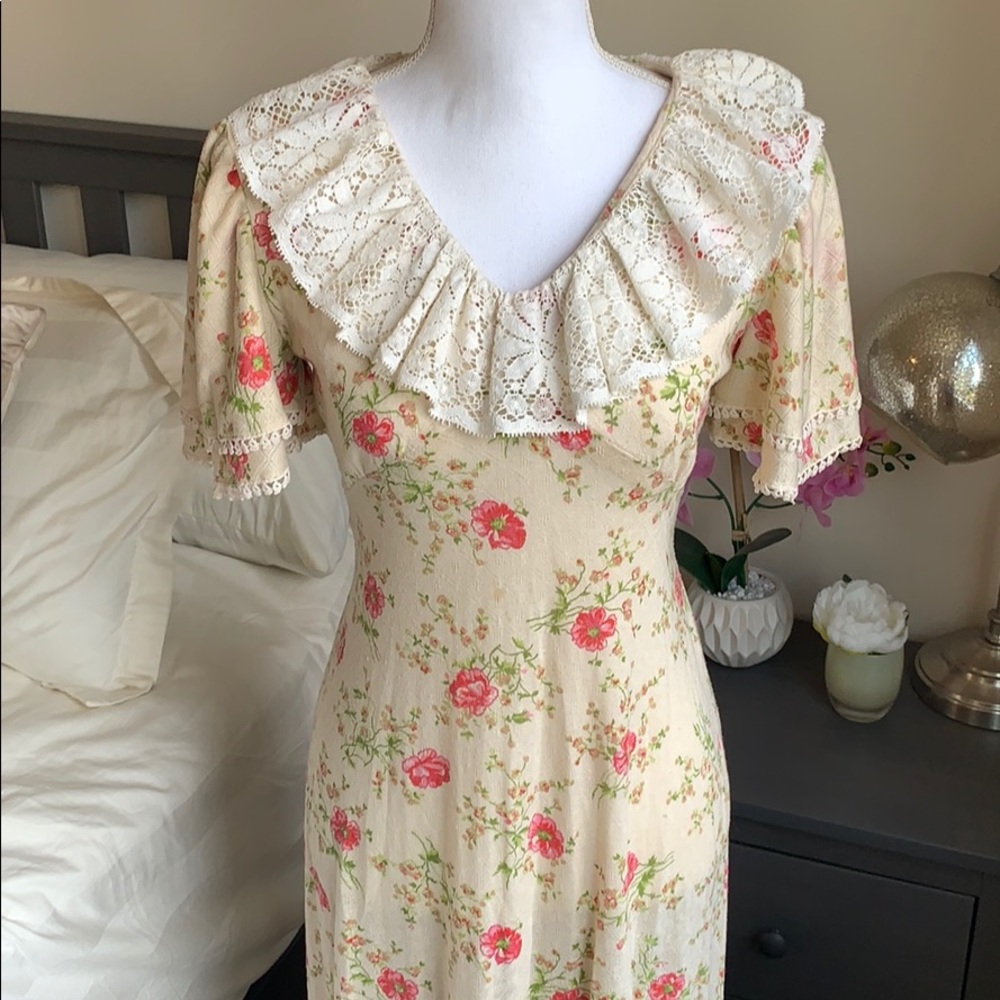 1970’s Vintage Floral Maxi